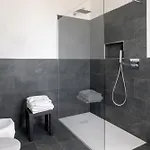Casa 24 - Trilocale Con Vista Lago, Giardino E Idromassaggio Gonfiabile アパート Arizzano