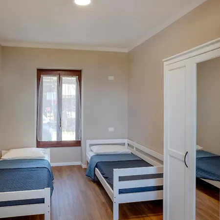 Casa 24 - Trilocale Con Vista Lago, Giardino E Idromassaggio Gonfiabile Appartamento