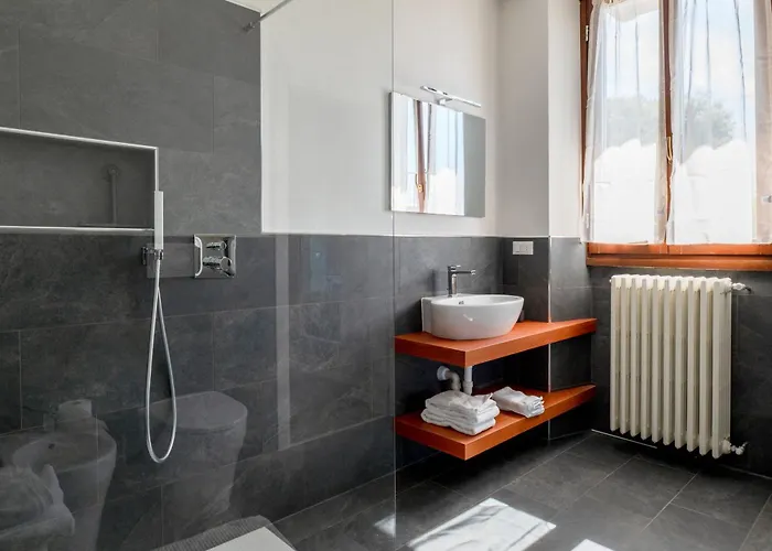 Casa 24 - Trilocale Con Vista Lago, Giardino E Idromassaggio Gonfiabile 아파트 *